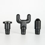 PISTOLET DO MASAŻU MASAŻER PLECÓW CIAŁA MASSAGE GUN 6 KOŃCÓWEK LCD CZERWONY - obrazek 11